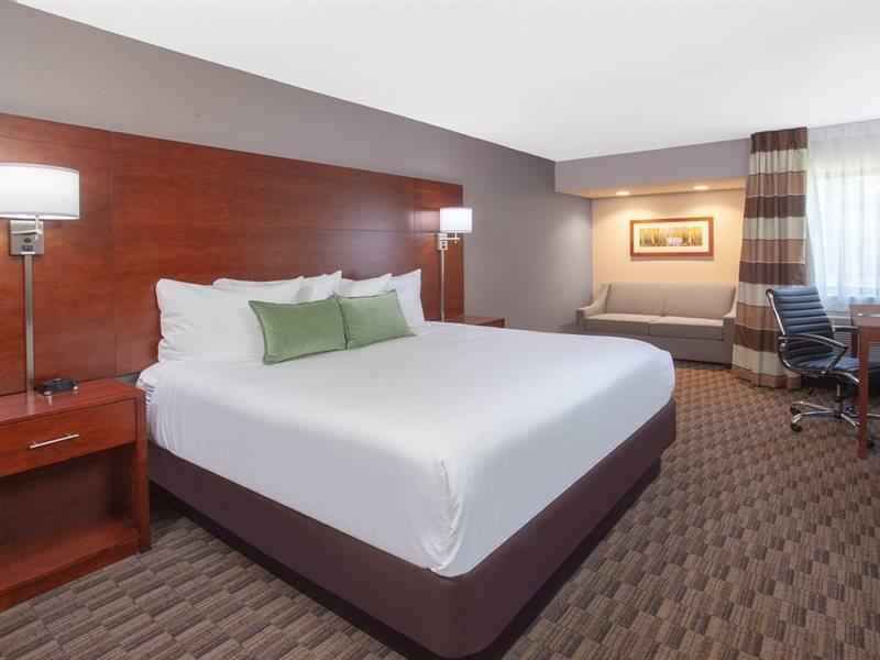 Wyndham Garden Форт Уейн Екстериор снимка