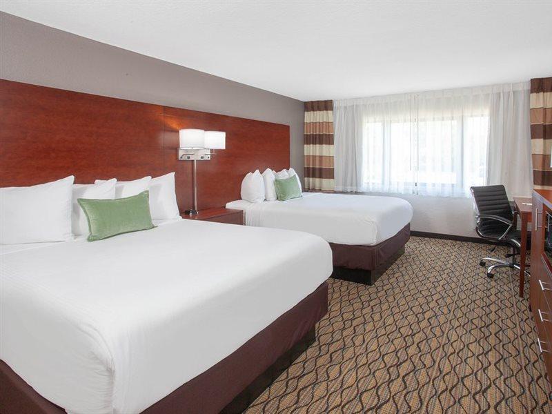 Wyndham Garden Fort Wayne Hotel Екстериор снимка