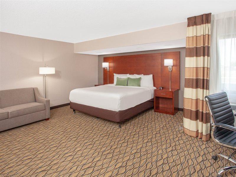 Wyndham Garden Форт Уейн Екстериор снимка