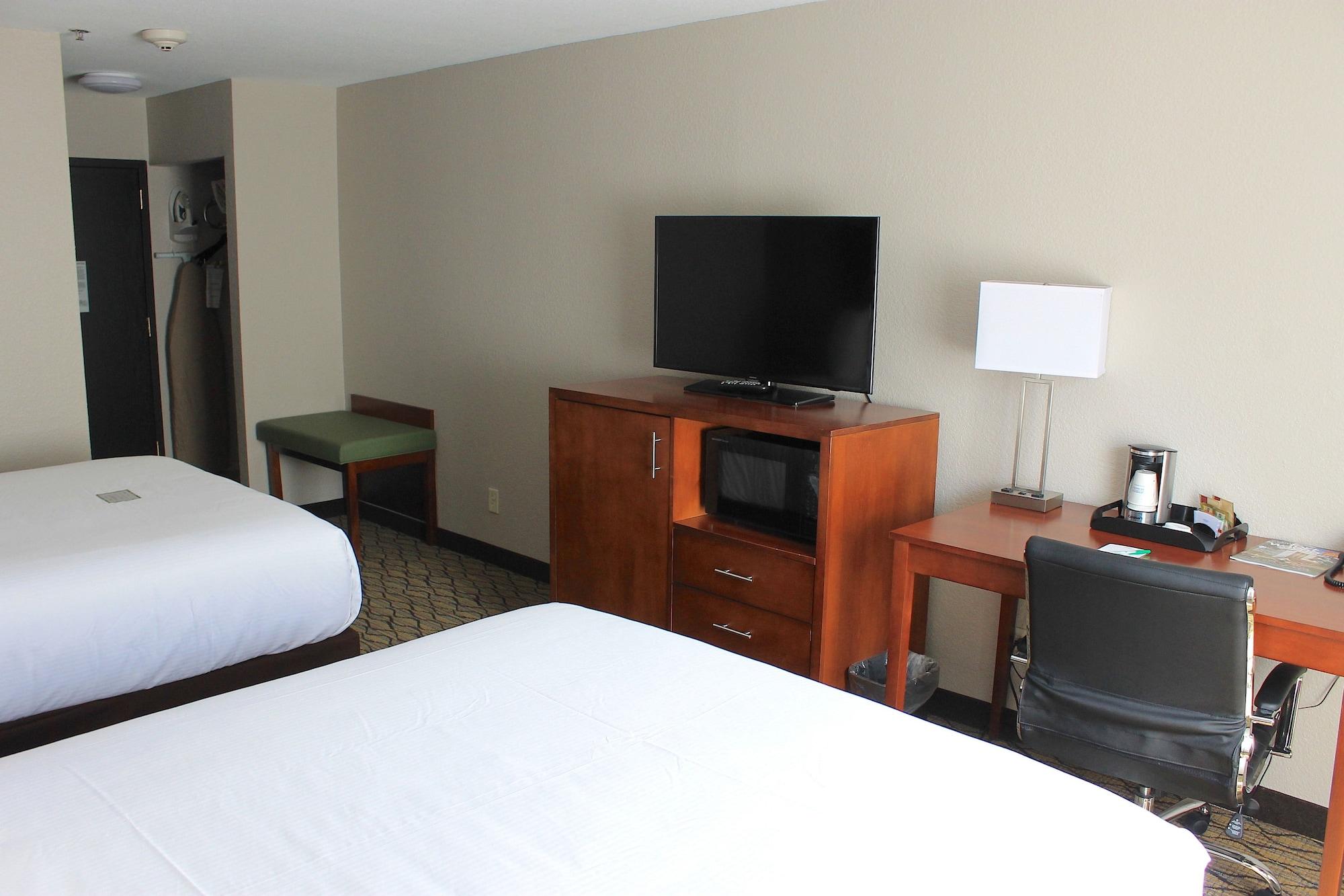 Wyndham Garden Форт Уейн Екстериор снимка