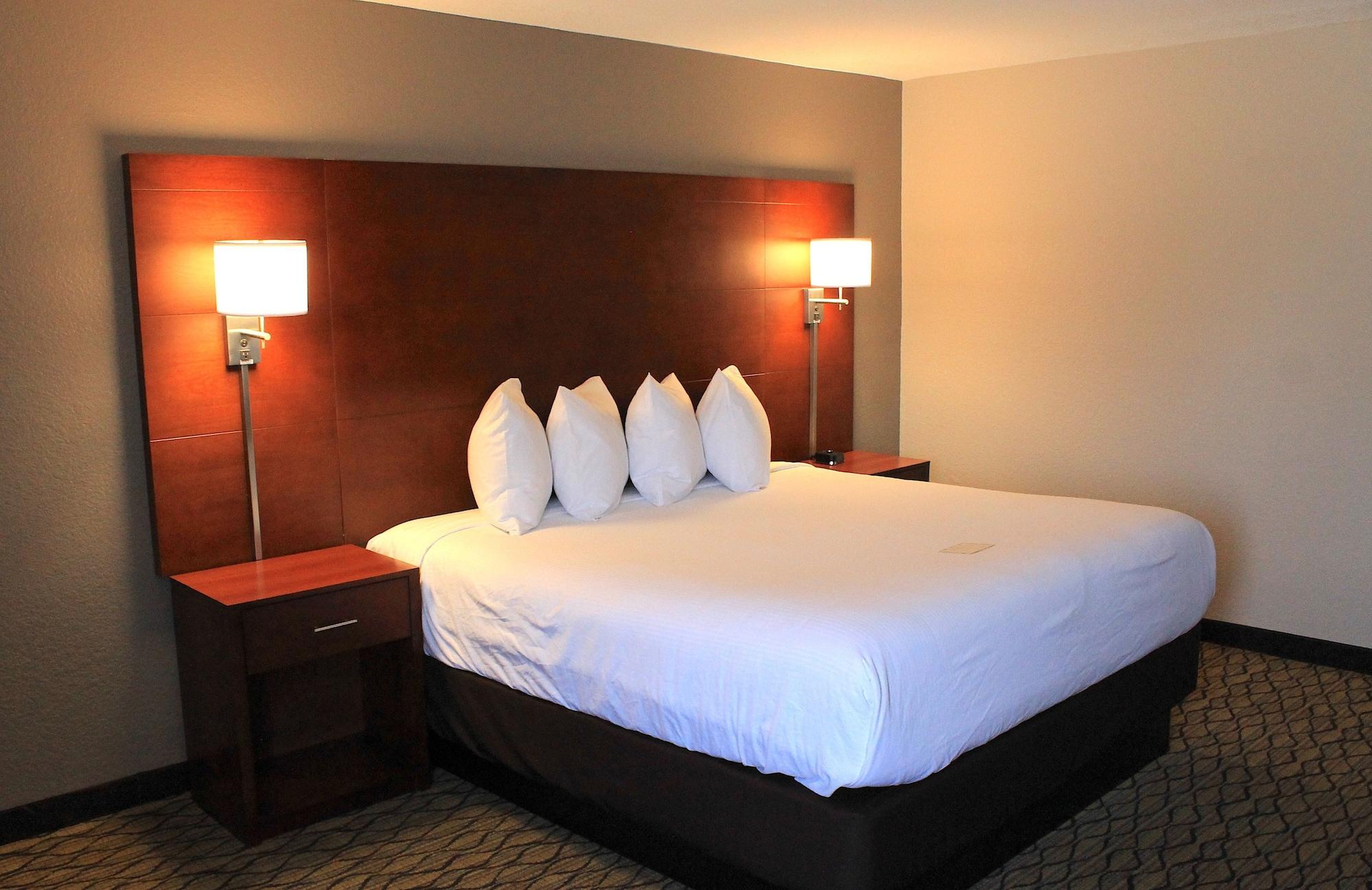 Wyndham Garden Форт Уейн Екстериор снимка