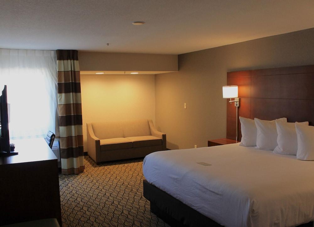 Wyndham Garden Форт Уейн Екстериор снимка