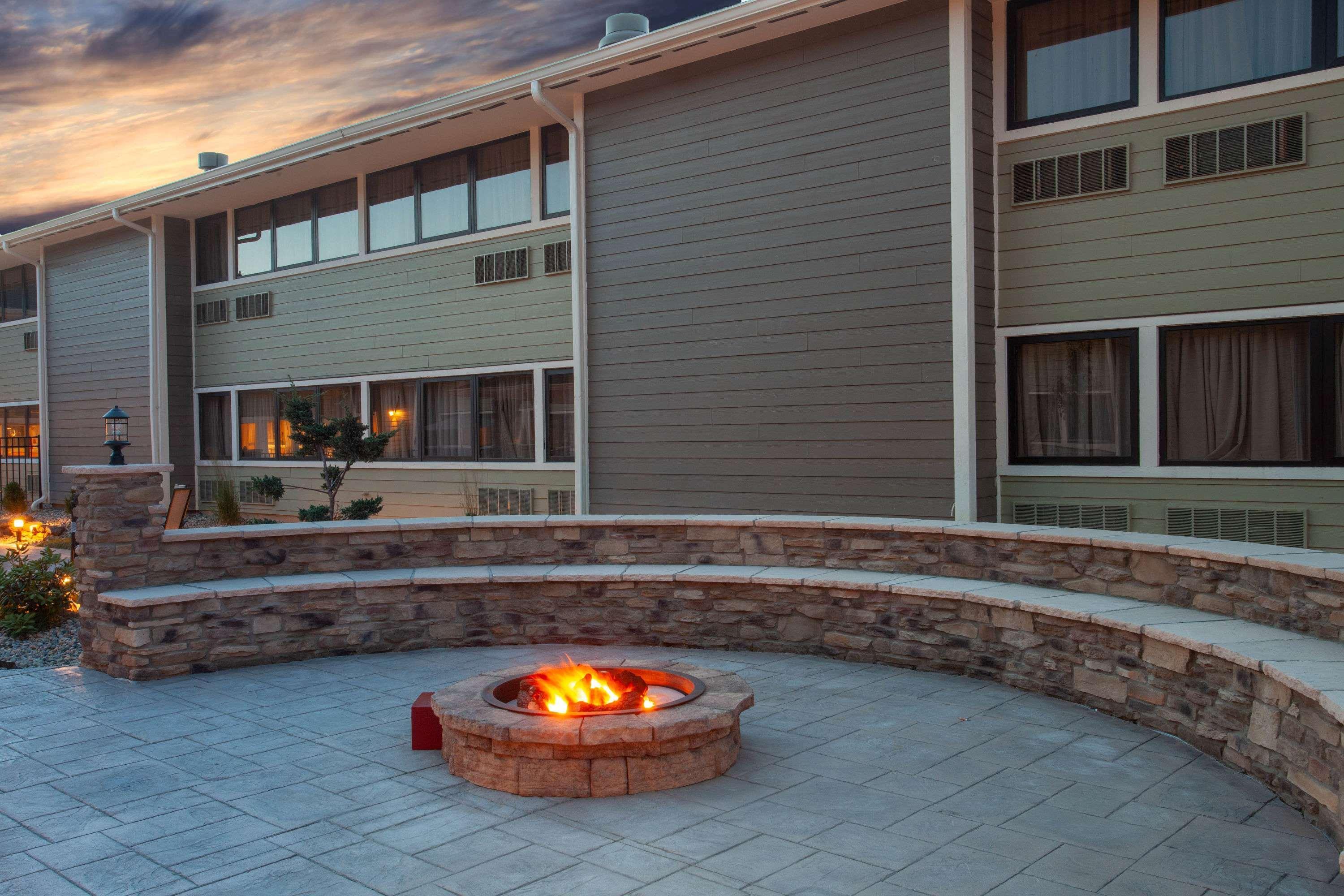 Wyndham Garden Форт Уейн Екстериор снимка