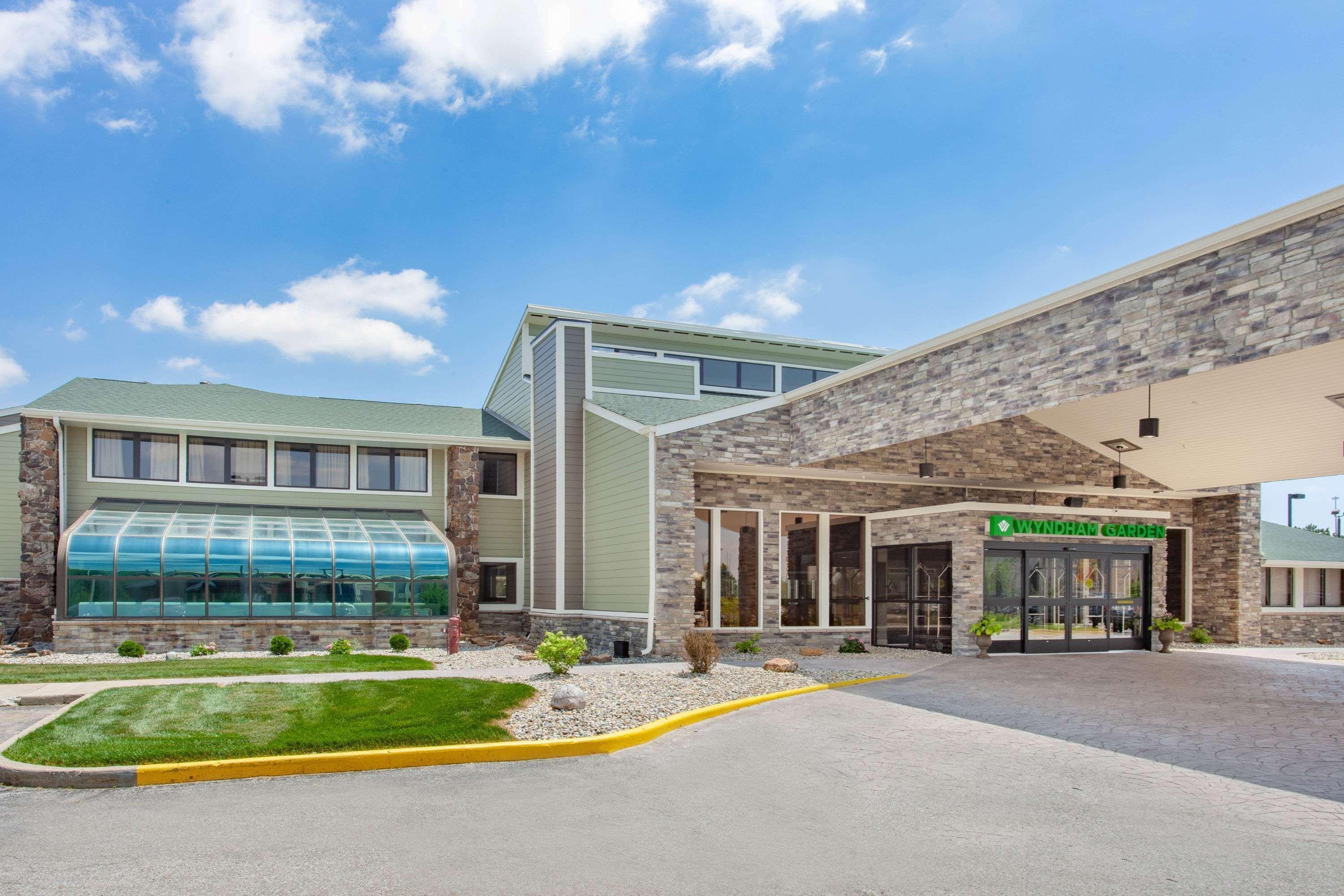 Wyndham Garden Форт Уейн Екстериор снимка